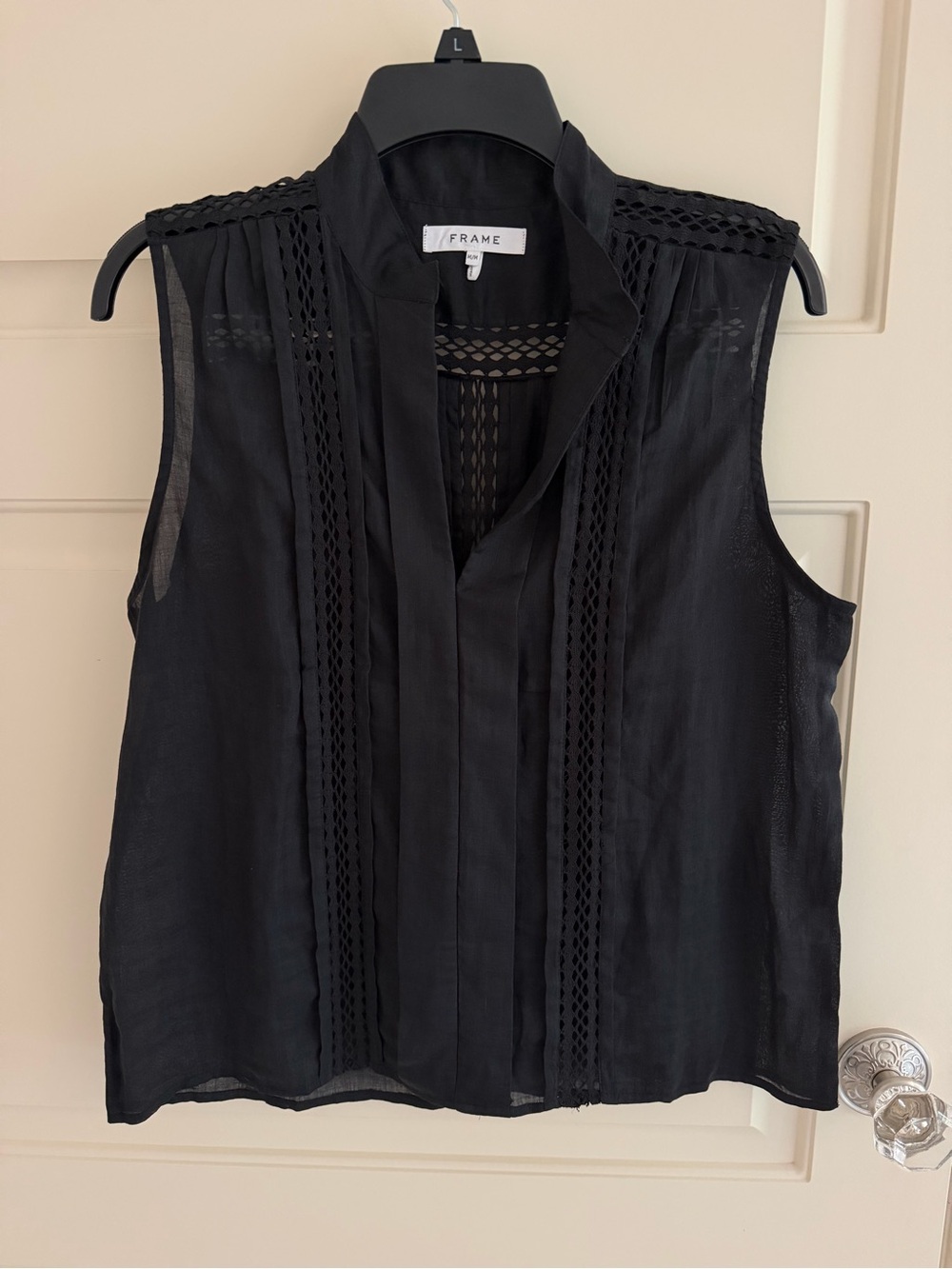 Frame Cali Ramie Lace Tank Blouse in Noir Black - Picture 4 of 9
